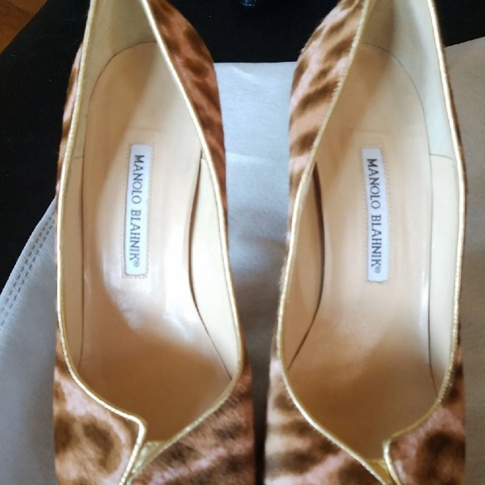 Manolo blahnik pony hair peep toe